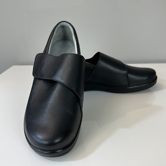 Traq by Alegria Qin BlackNappa Leather Shoes Size 41/10.5-11 - Picture 13 of 16